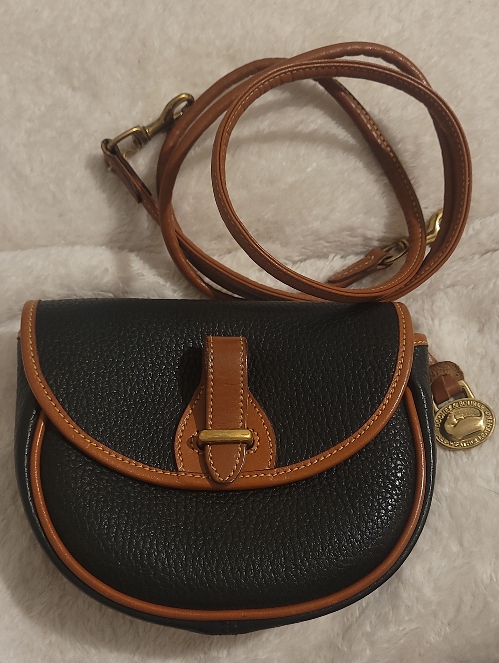 Dooney & Bourke Vintage Over And Under Mini Tack Bag - Picture 11 of 12
